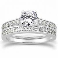 1.26 Carat Classic Diamond Engagement Ring Set