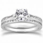 0.90 Carat Round Cut Diamond Engagement Ring Set