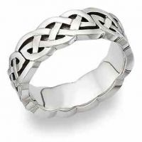 Carys Celtic Knot Platinum Wedding Band