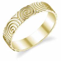 Celtic Spiral Wedding Band in 14K Yellow Gold