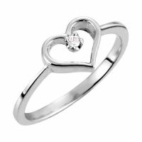 Diamond Solitaire Heart Ring in White Gold