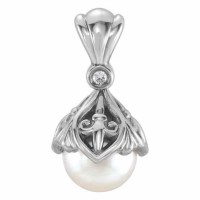 Fleur-de-Lis Freshwater Pearl Pendant