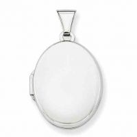 Oval Plain Locket Necklace Pendant in Sterling Silver