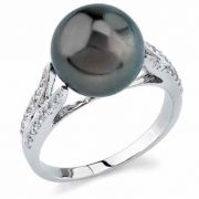 Tahitian Pearl & Diamond Embrace Ring