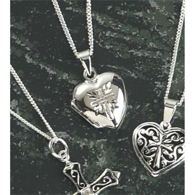 Necklace Sterling Silver Etched Heart Locket 18 Inch Deluxe Box - 714611154402 - 73-7509
