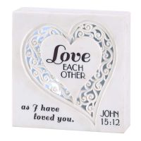 Plaque Tabletop Resin Love Each Other Pack of 2