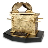 Spanish Sculpture Presencia De Dios10.5"