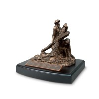 Spanish Sculpture Jesus Y La Cruz 7"H