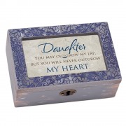 DAUGHTER NEVER OUTGROW MY HEART