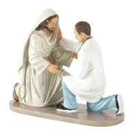 Figurine Jesus and Doctor