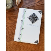 NTV Royal Monarch Spanish White Bible NTV Royal Monarch Spanish White Bible