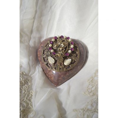 Heart Paperweight Flower - Magenta and Faux Pearl Stones -  - sspw15000