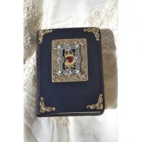 Jeweled Black NKJV Compact Bible