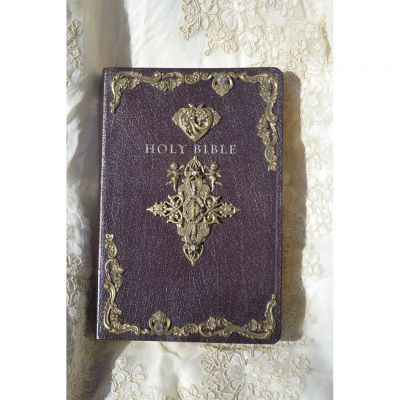 Jeweled Heart, Angels with Cross Burgundy Reference Bible -KJV -  - DABB15203
