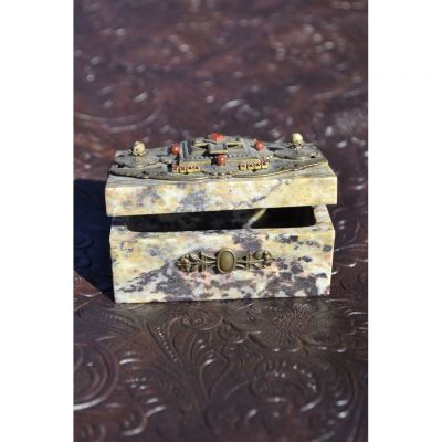 Red and Carnelian stone Brass Cross box -  - DABX15801