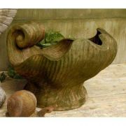 Concetto Shell 15in. Fiber Stone Resin Indoor/Outdoor Garden Statue