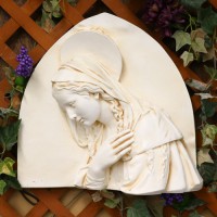 Mary triangle Della Robbia Lightweight Fiberglass Resin Indoor/Outdoor Church Statuary
