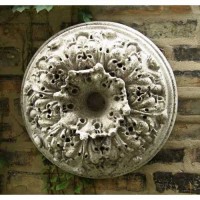 Bitner Estate Medallion 18in. Fiberglass Resin Indoor/Outdoor Garden