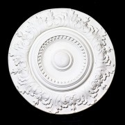 Americo Medallion Fiberglass Resin Indoor/Outdoor Garden Statue