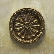 Abbott Medallion (Round 15in.) Fiberglass Resin Indoor/Outdoor Garden