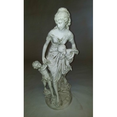 Mother with children Fiberglass Indoor/Outdoor Garden -  - F61010