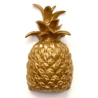 Decorative Wall Pineapple Fiberglass Resin Indoor/Outdoor Garden Statue