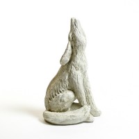 Coyote Fiberglass Resin Indoor/Outdoor Garden