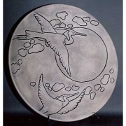 Crane Plate 24in. Fiberglass Resin Indoor/Outdoor Garden