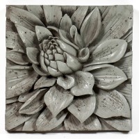 Dahlia Plaque Fiberglass Resin Indoor/Outdoor Garden