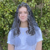 HOLY CROSS Spanish Lace Chapel Veil (48" x 24") HOLY CROSS Spanish Lace Chapel Veil (48" x 24")