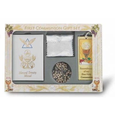 Girl s Deluxe First Communion 6 Piece Gift Set -  - 5218