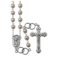 7mm White Pearl Glass Bead Silver Wedding Ring Rosary in a Grey Velvet Box 7mm White Pearl Glass Bead Silver Wedding Ring Rosary in a Grey Velvet Box